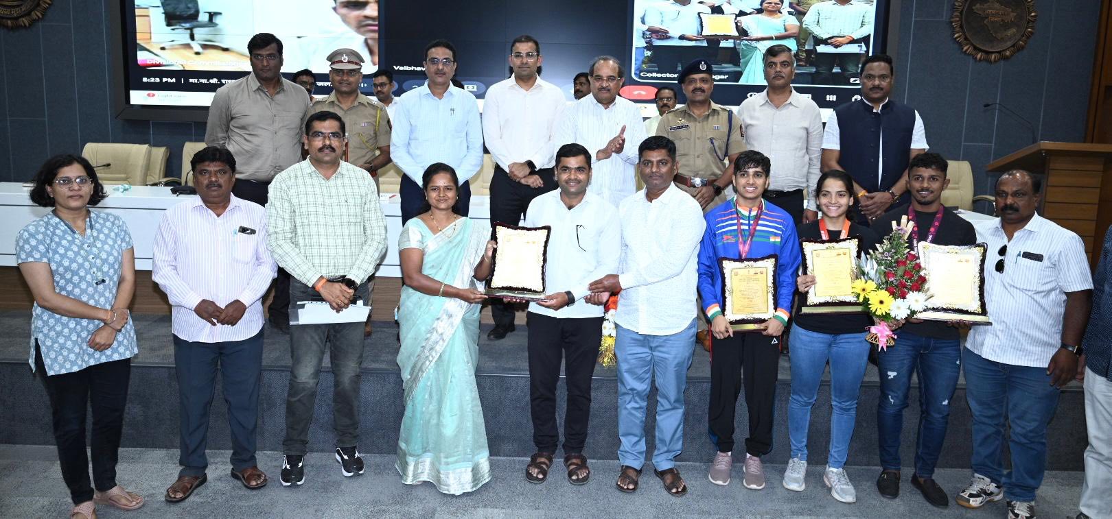 Sports,आंतरराष्ट्रीय ,