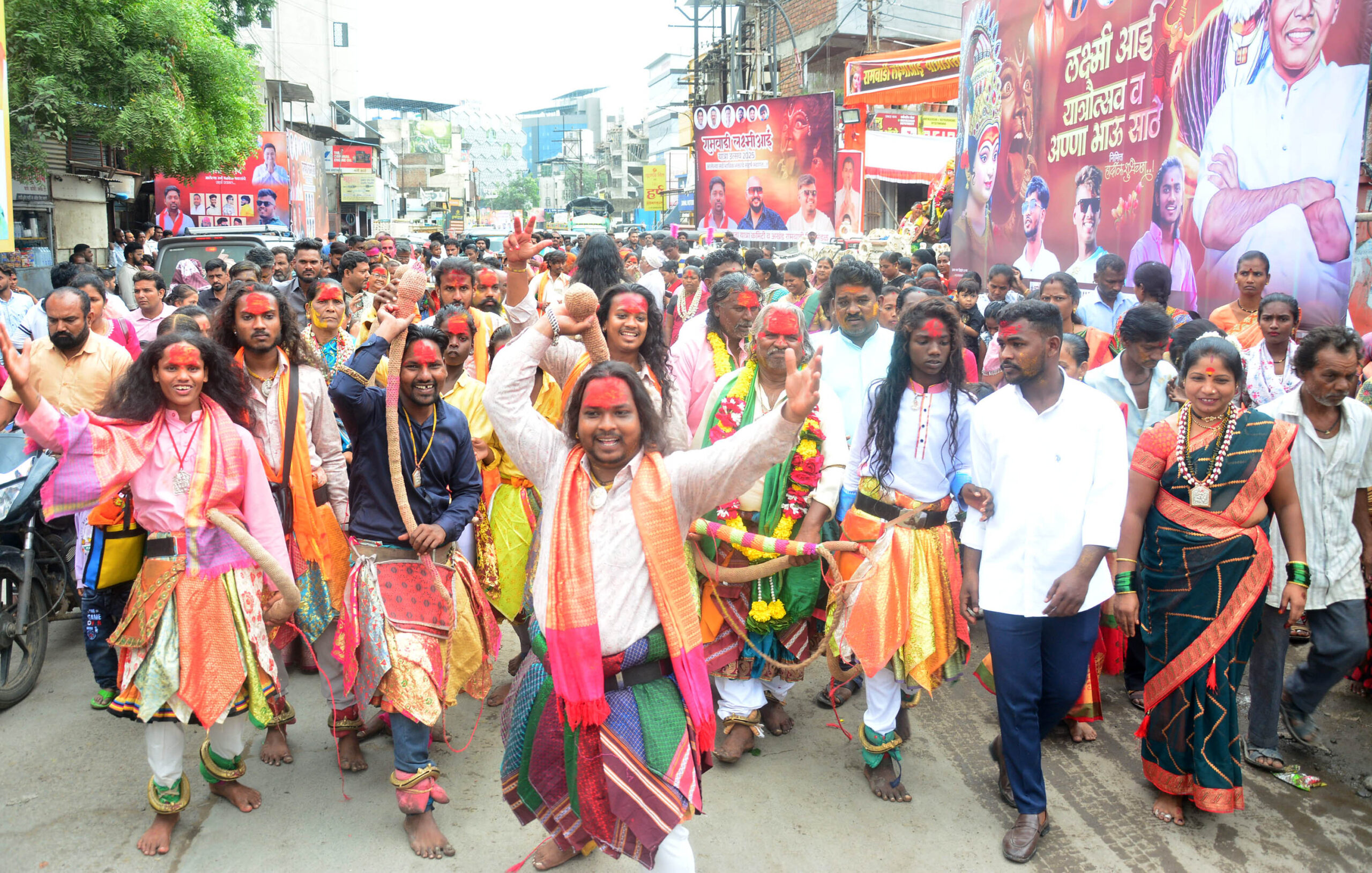 Cultural, लक्ष्मीआई यात्रा